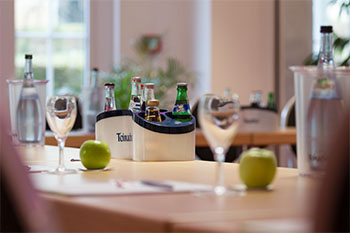 Unbenannt-1_0000_lightshades_20150227_edelfinger_hof__tagungsraum_details_02